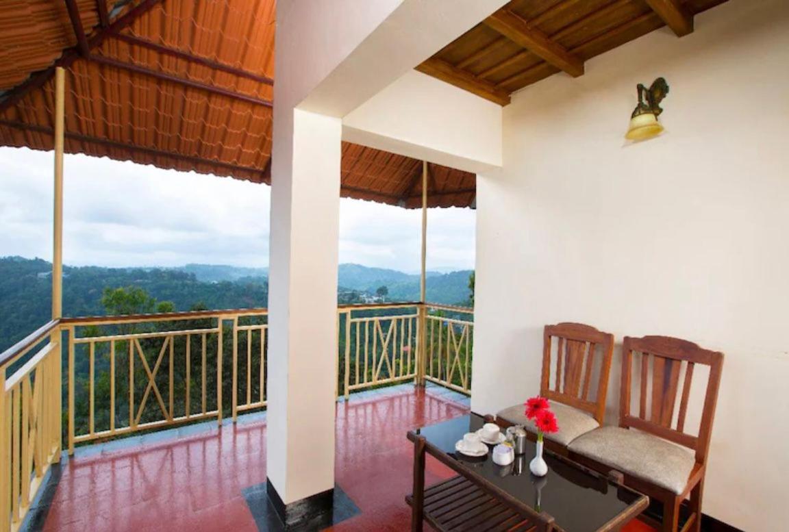 Lazo Golden Valley Resort , Munnar Exterior photo