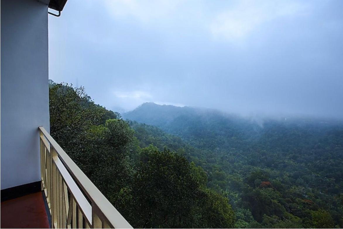 Lazo Golden Valley Resort , Munnar Exterior photo